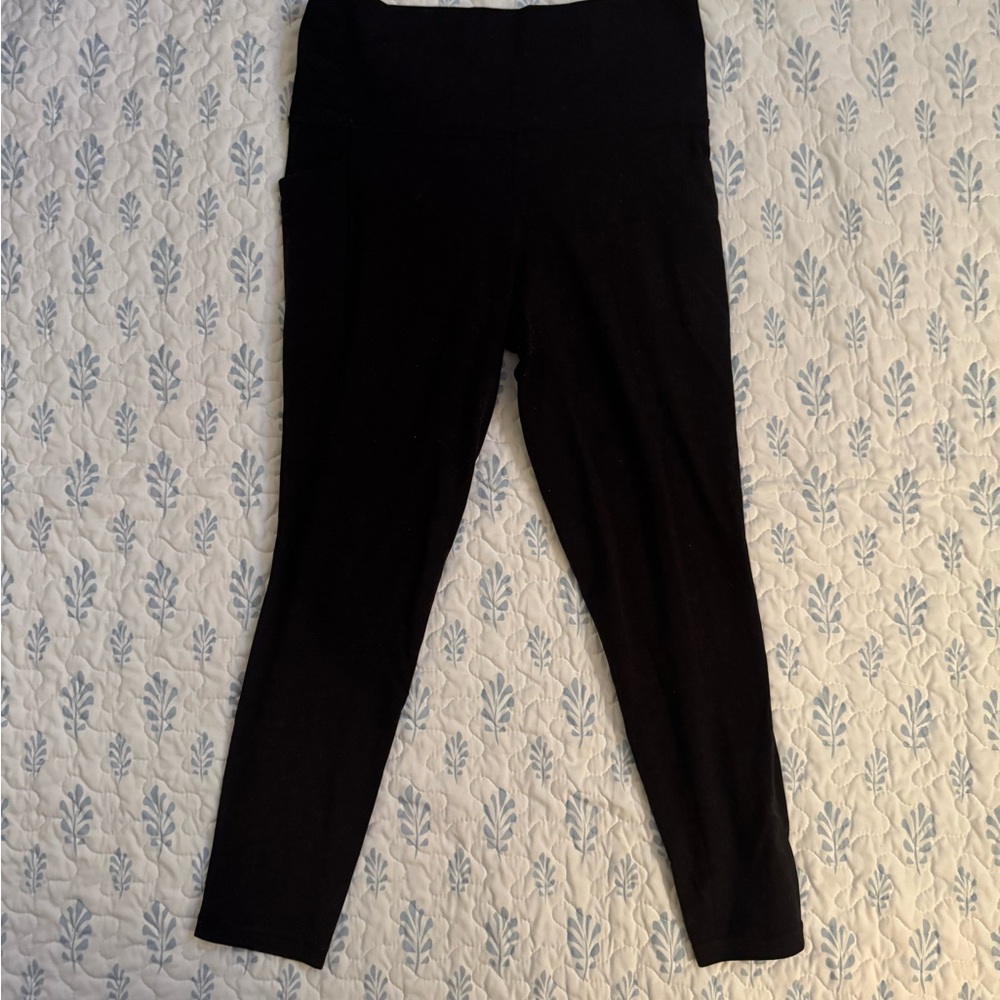 Athleta Salutation Stash High Rise 7/8 Leggings